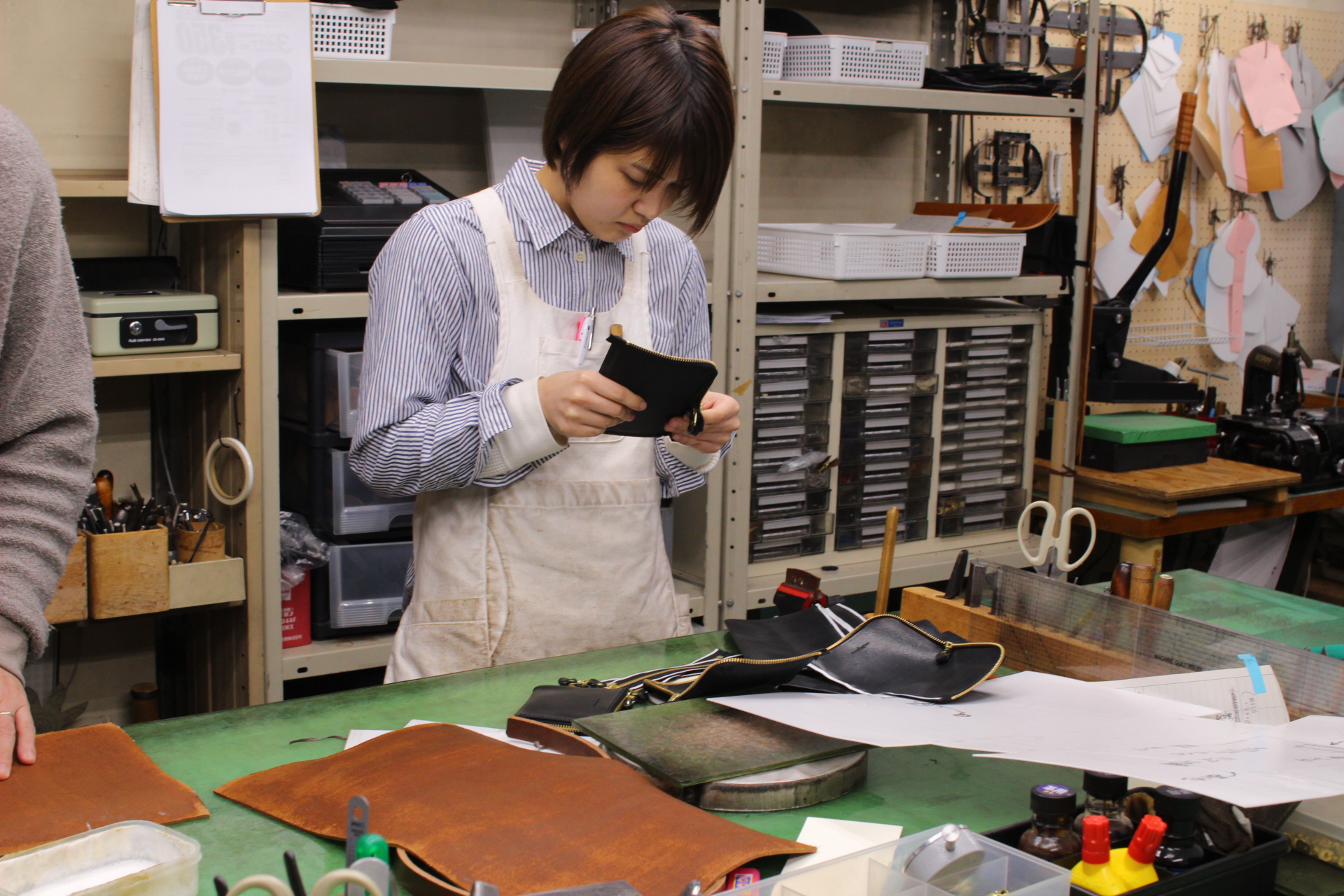 L字ファスナー財布 制作の様子