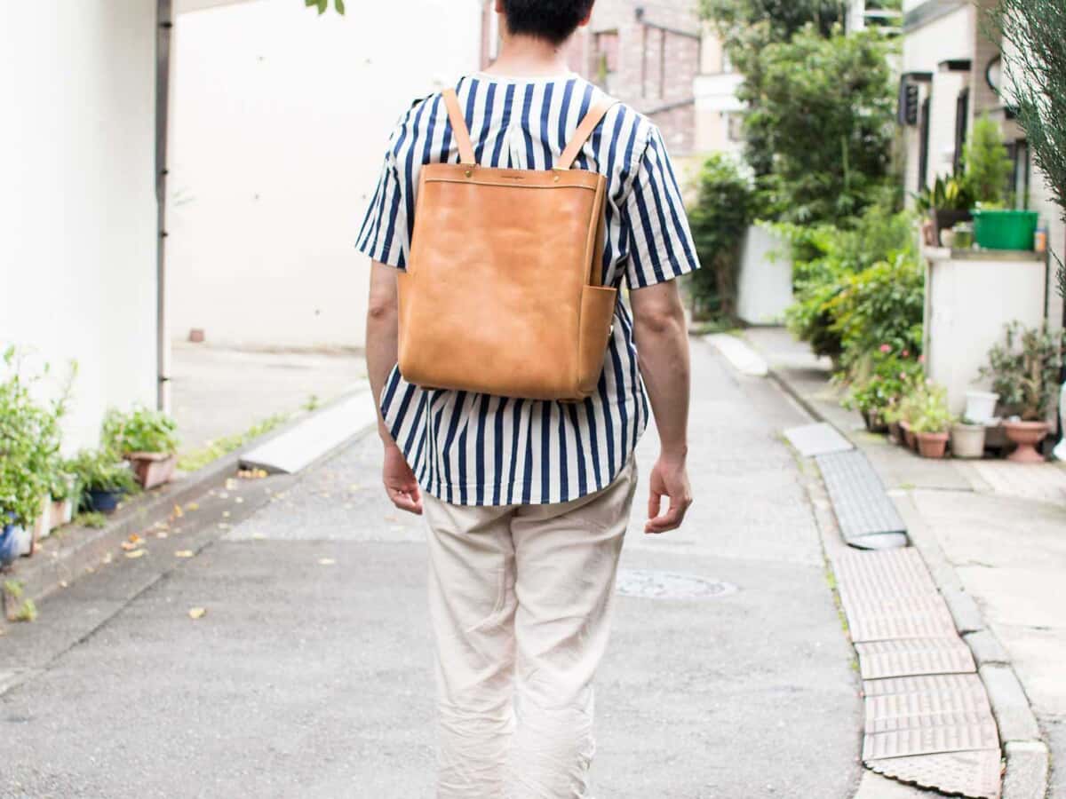 トートリュックM 身長180cm